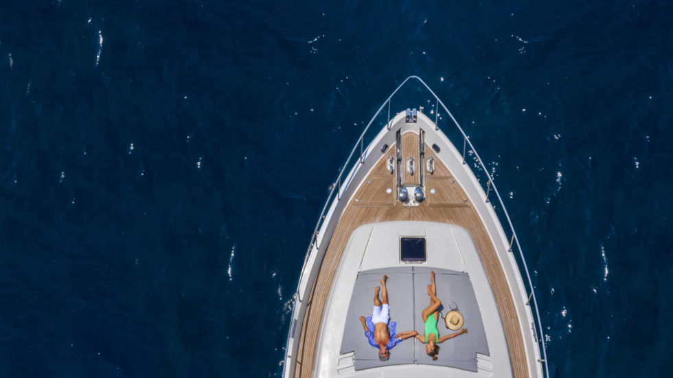 Andronis-Luxury Suites - Ferreti Yacht