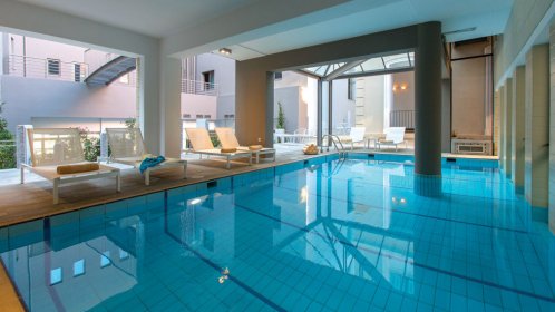 Aquila Atlantis Hotel Digital Nomads - Internal semi-covered pool 