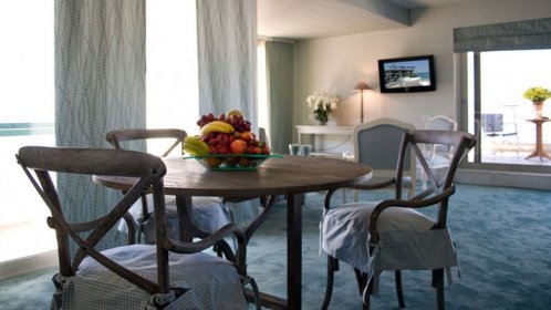  Aquila Porto Rethymno Hotel - Mythica Executive Suite Sea View Dining Room  