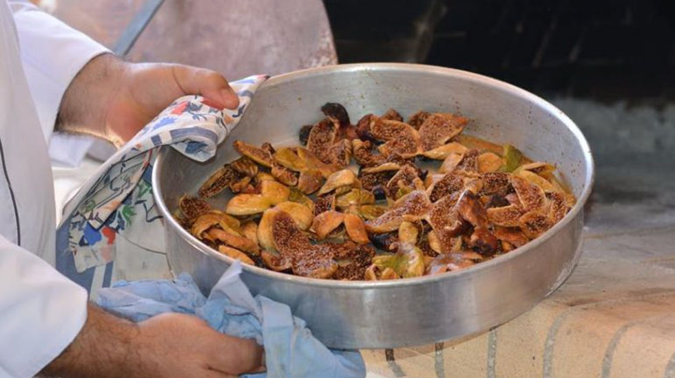 Creta Maris do local Cook lessons
