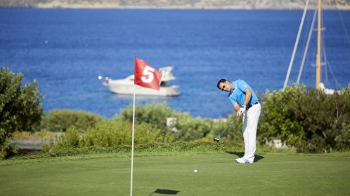   Porto Elounda - - Golf player 