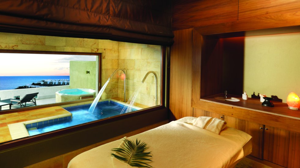 Six Senses Spa Suite with Thalasso Pond and Outdoor Bath