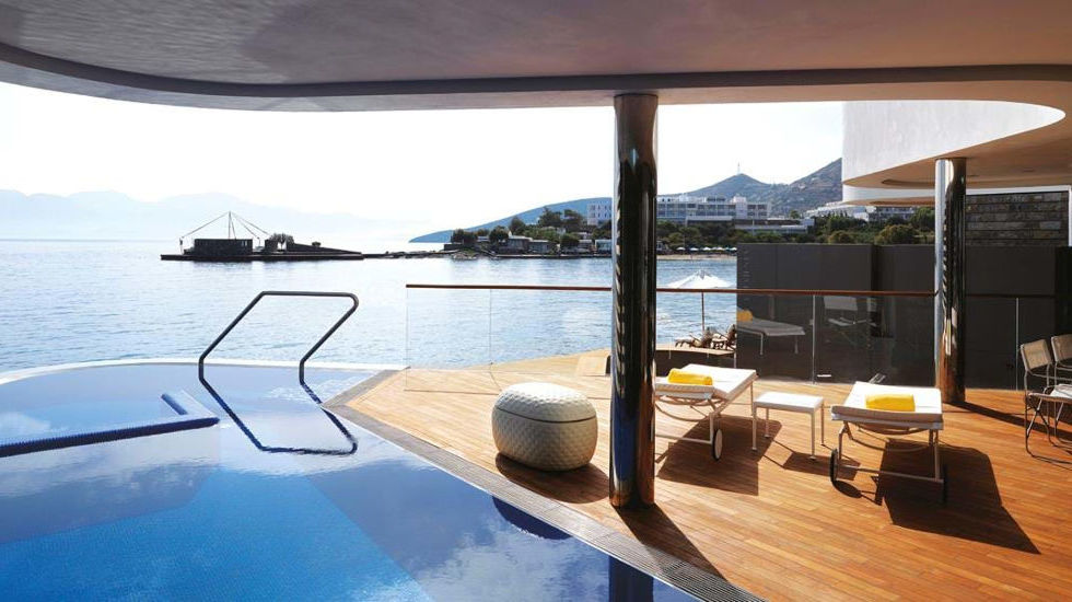 Elounda Beach - Yacthing Villa waterfront With Gym And Private Pool 