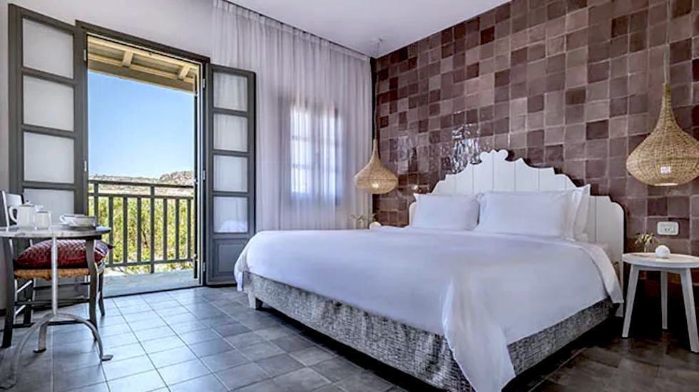 Kalimera Kriti Resort - Deluxe Family Suite Sea View Master bedroom