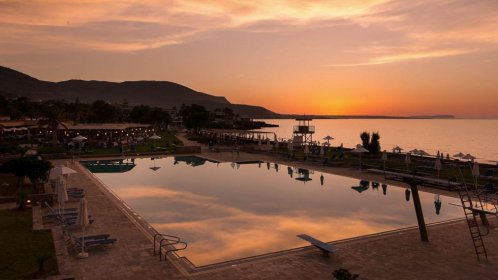  Kernos Beach Hotel & Bungalows  - Pool  at sunset 