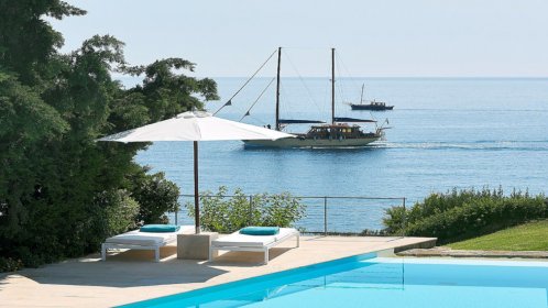 Thalassa Villas  - view from pool to passing boats 